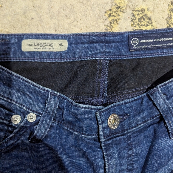 Reg $235 AG Adriano Goldschmied Legging  Super Skinny Jeans 28R - Picture 6 of 9